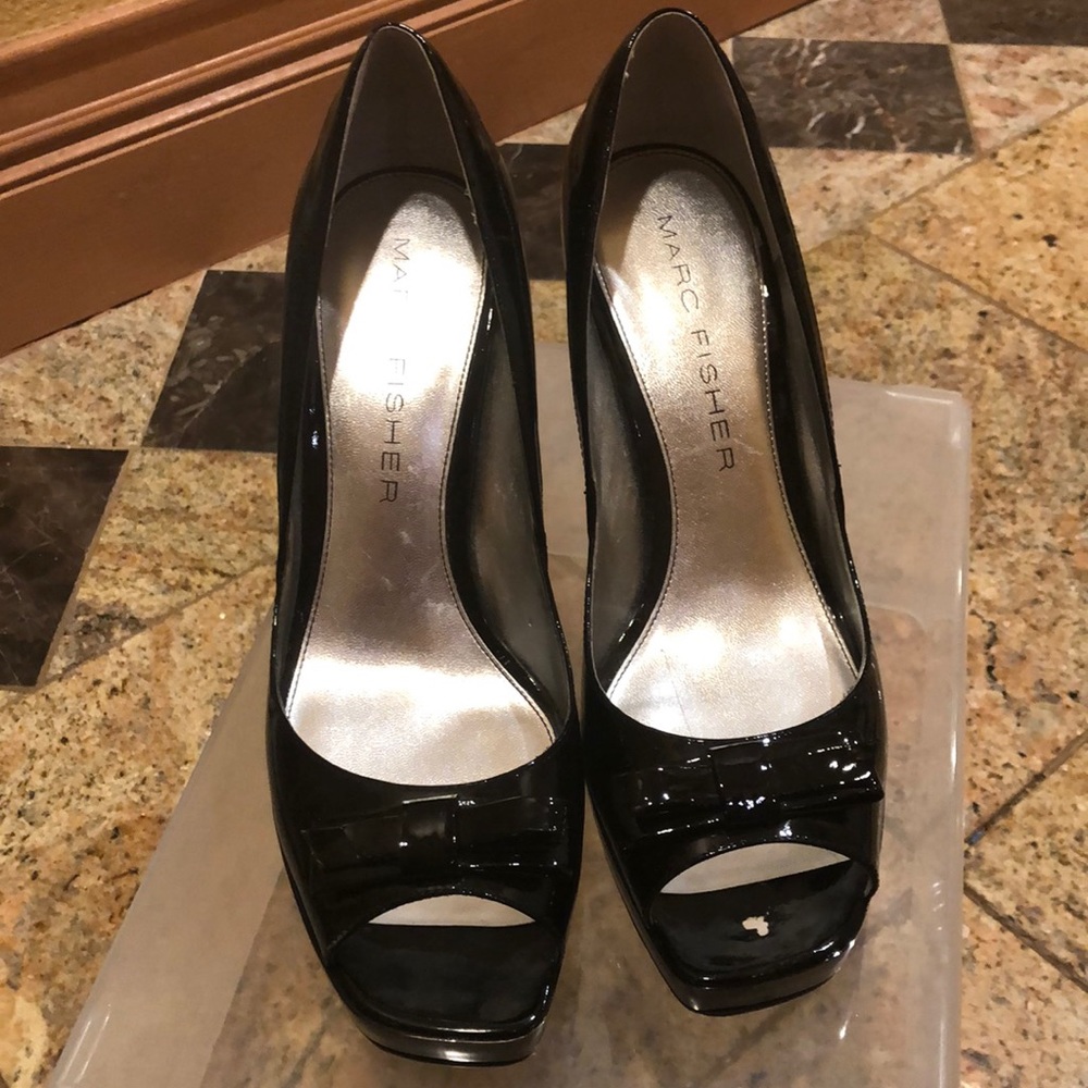 Marc fisher shoes size 10M
